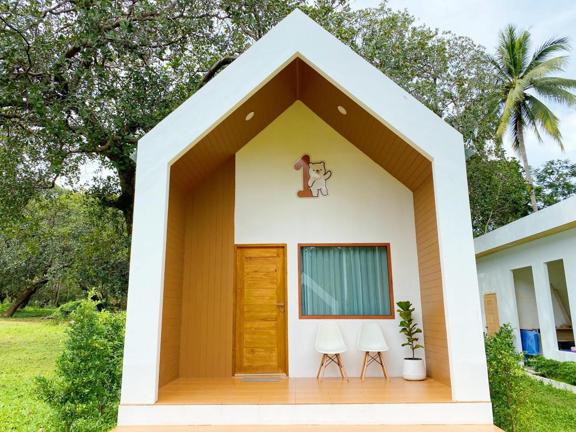 Sea Bear Resort ซีแบร์รีสอร์ต Koh Phayam Exterior photo